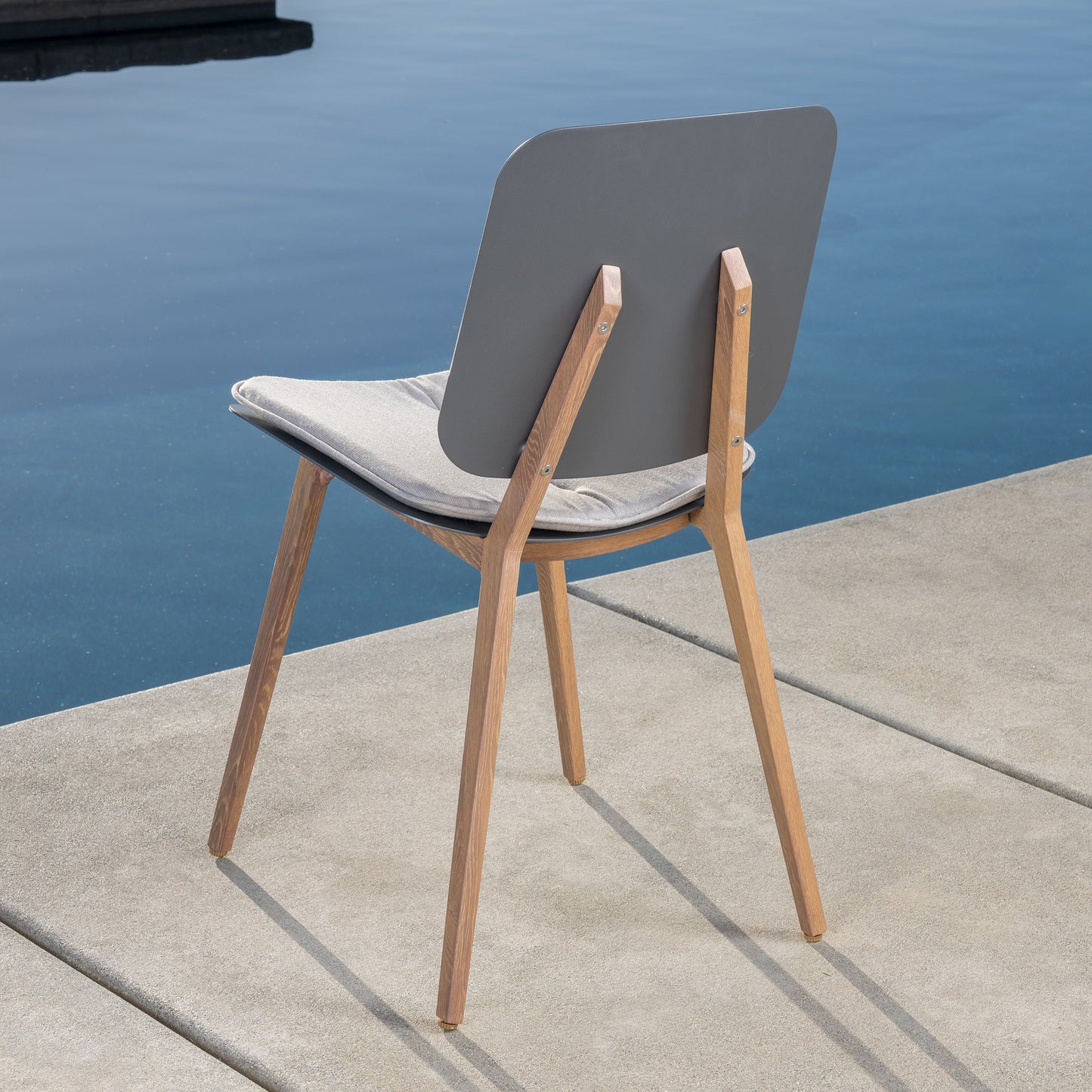 Biblos 7-Piece Outdoor Patio Dining Set
