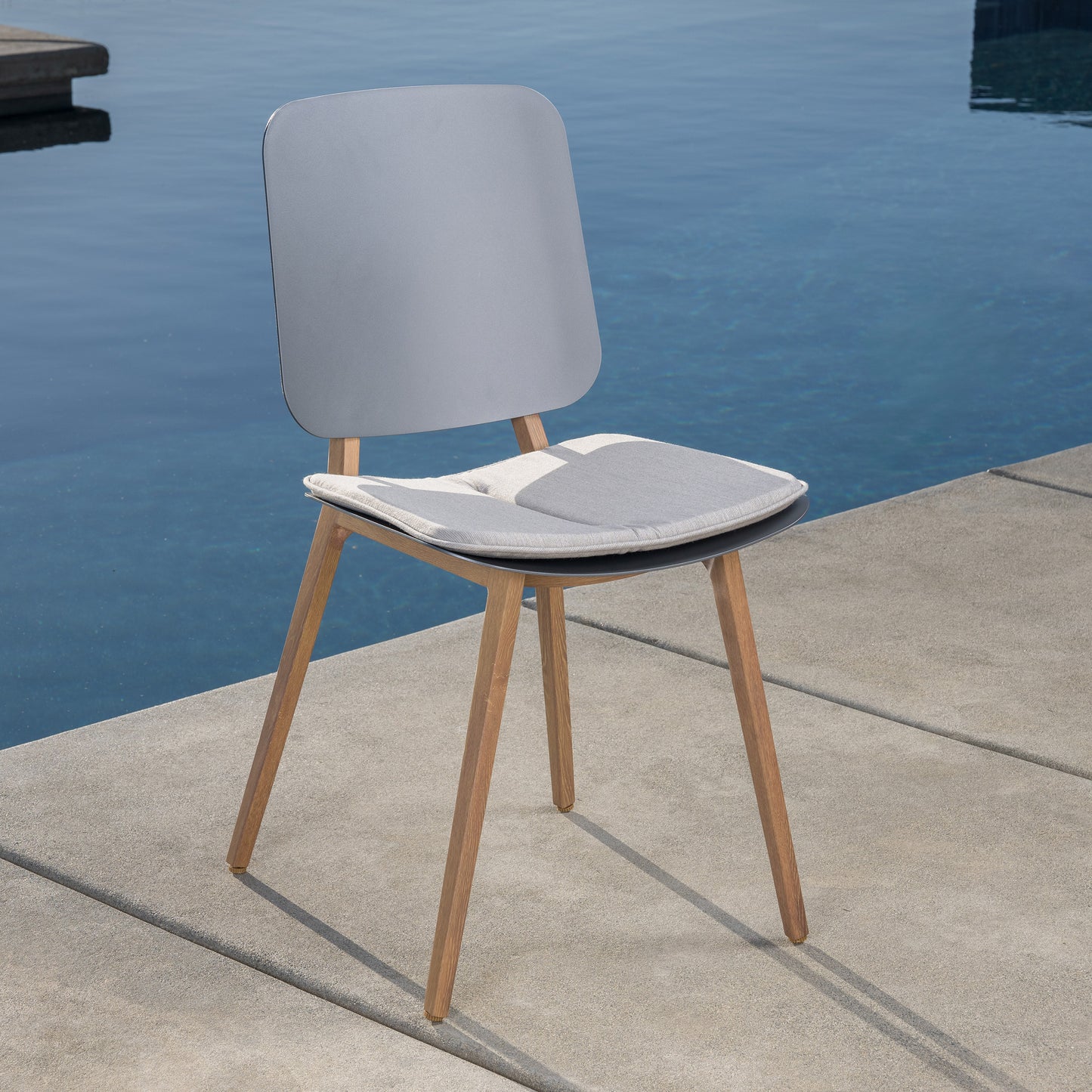 Biblos 7-Piece Outdoor Patio Dining Set