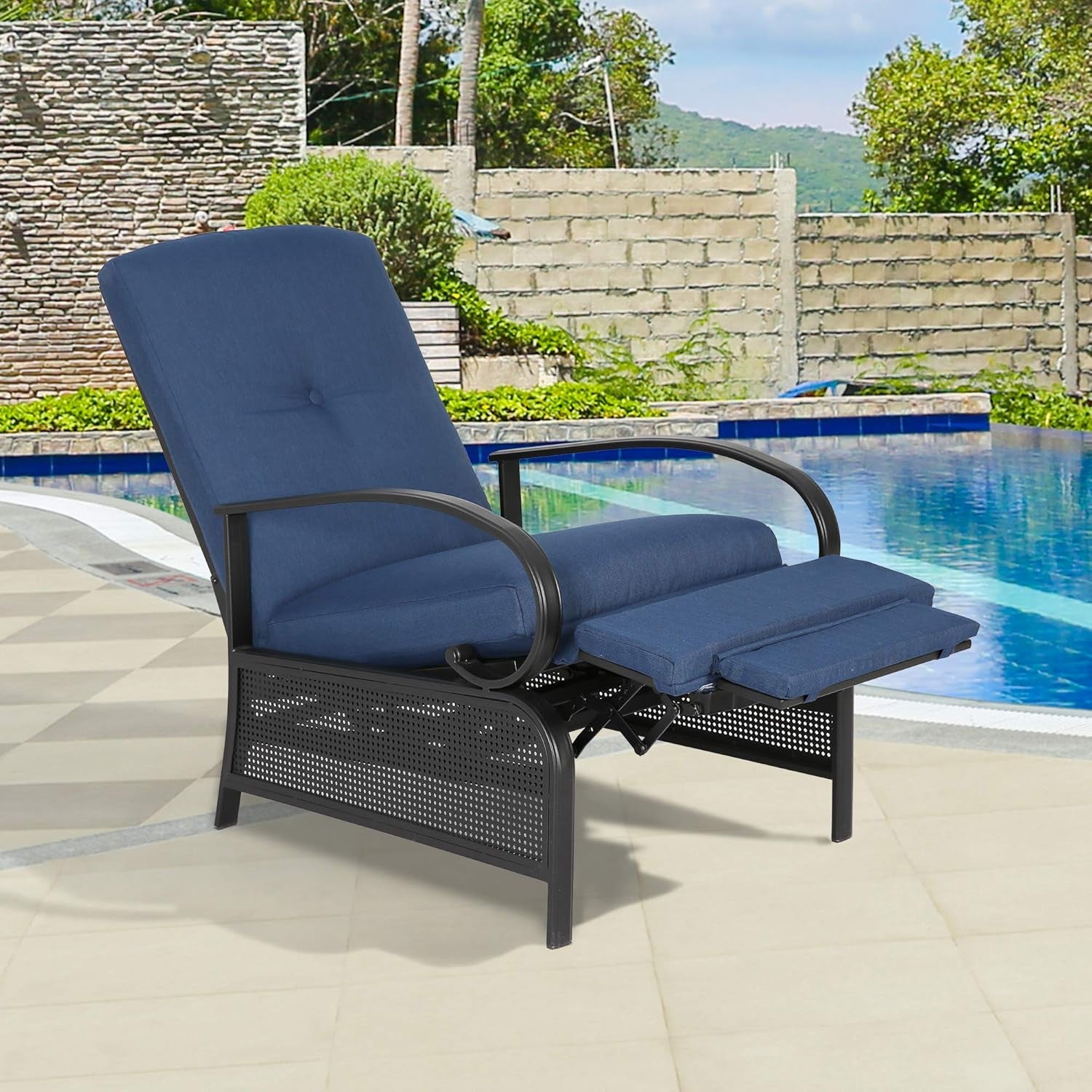 Adjustable Outdoor Reclining Lounge Chair Patio Recliner Chair with Strong Extendable Metal Frame and Removable Cushions for Outdoor Reading or Relaxation (Navy)