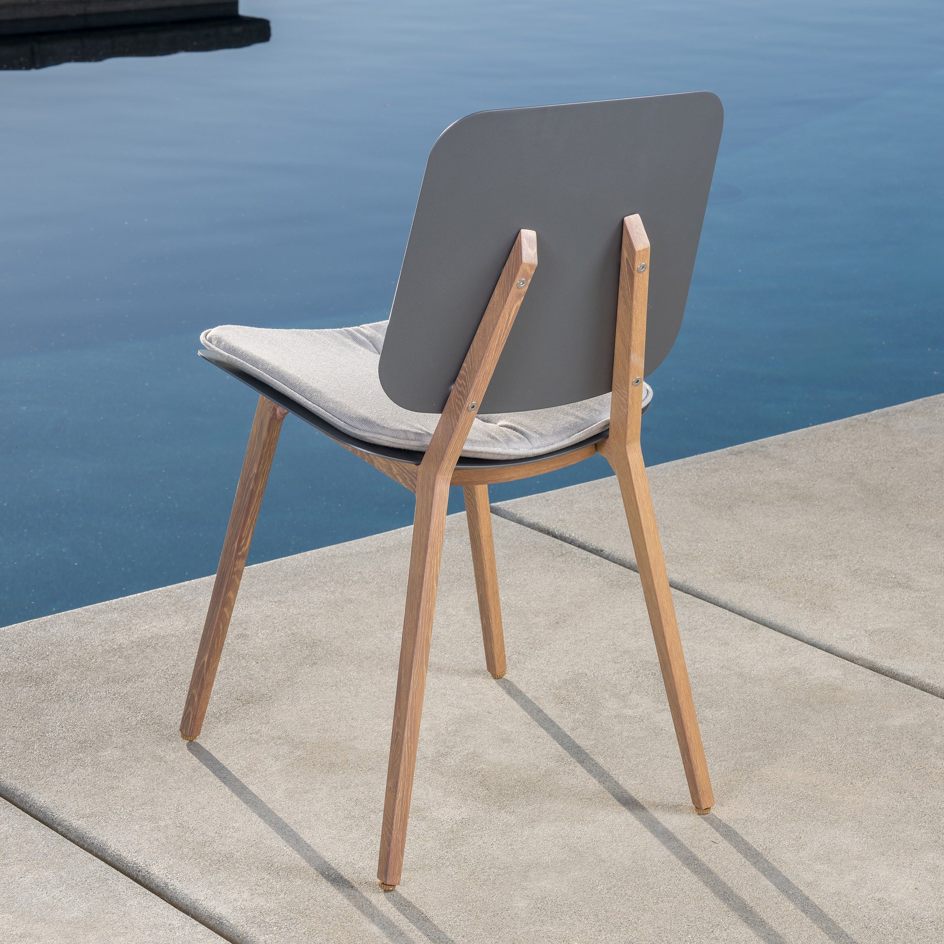 Biblos 7-Piece Outdoor Patio Dining Set